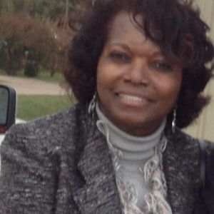 Meet your Posher, Estella